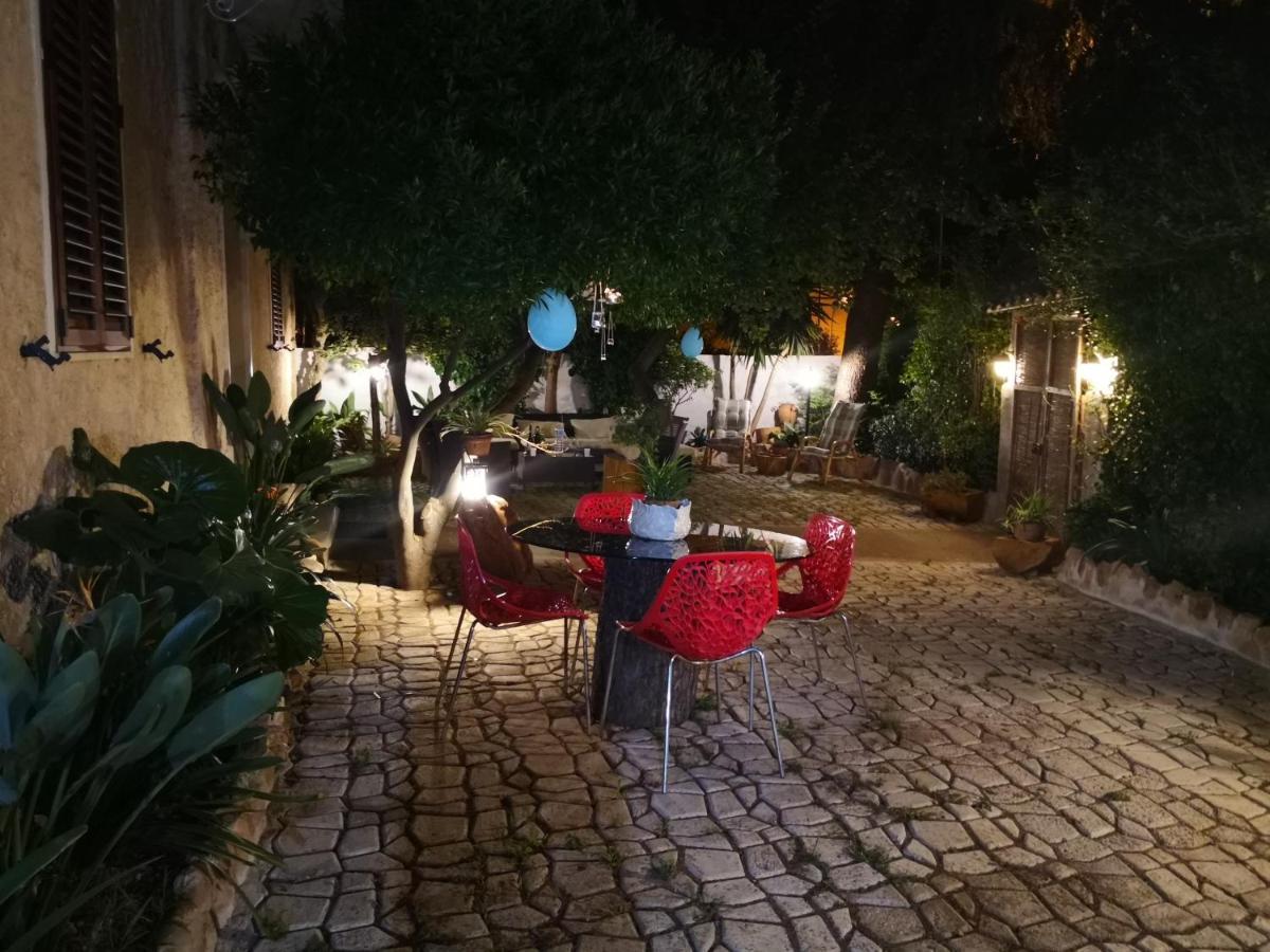 Zia Chiarina Bed & Breakfast San Nicolo Gerrei Exterior photo